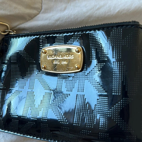 Michael Kors Patent Leather Wristlet - Picture 2 of 8